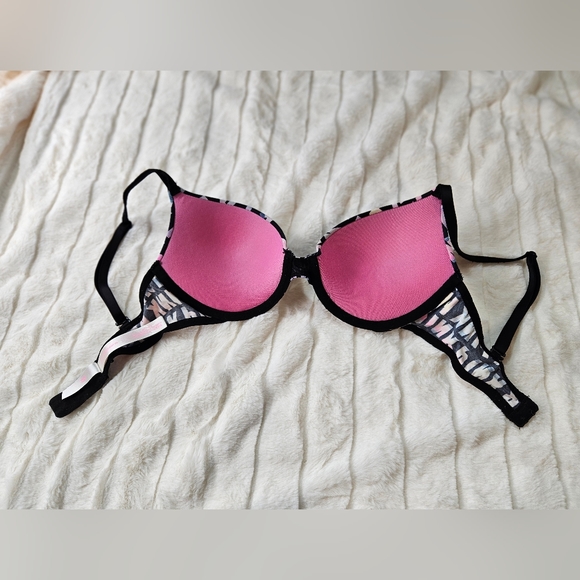 VS PINK Tie Dye Logo Wear Everywhere Push-Up Bra, size 32C - Picture 4 of 8